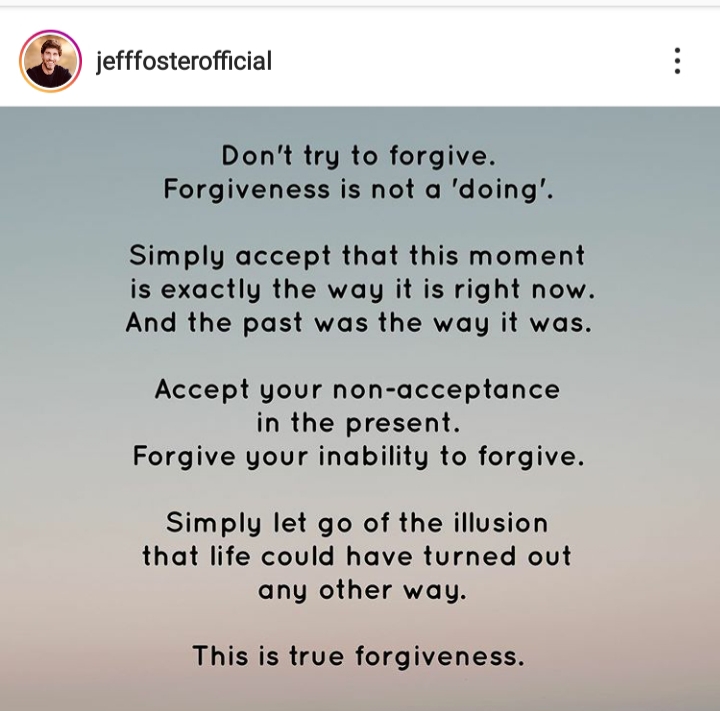 Don't try to forgive.
Forgiveness is not a 'doing'.

Simply accept that this moment is exactly the way it is right now.  And the past was the way it was.

Accept your non-acceptance in the present.  Forgive your inability to forgive.

Simply let go of the illusion that life could have turned out any other way.

This is true forgiveness.
